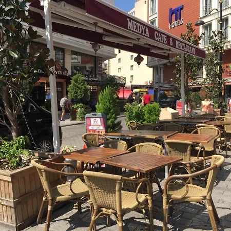 Szálloda Grand Medya Hotel-oldtown
