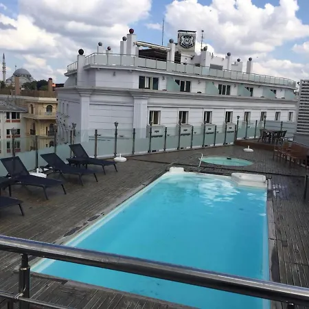 Отель Grand Medya Hotel-oldtown